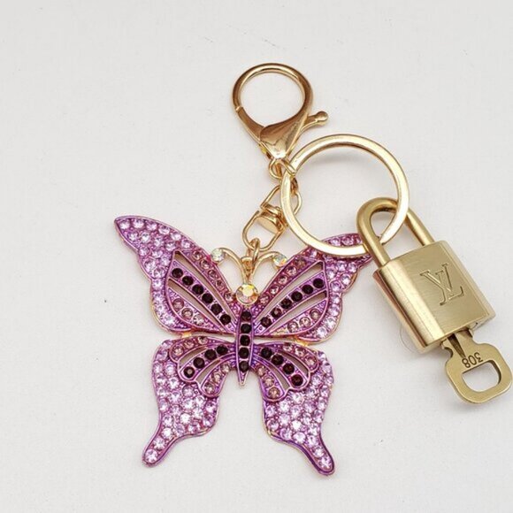 Auth Louis Vuitton Lock & Key with Unbranded Butterfly Charm, Keychain 090925 - Picture 3 of 8